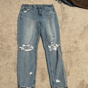 Light wash straight fit jeans